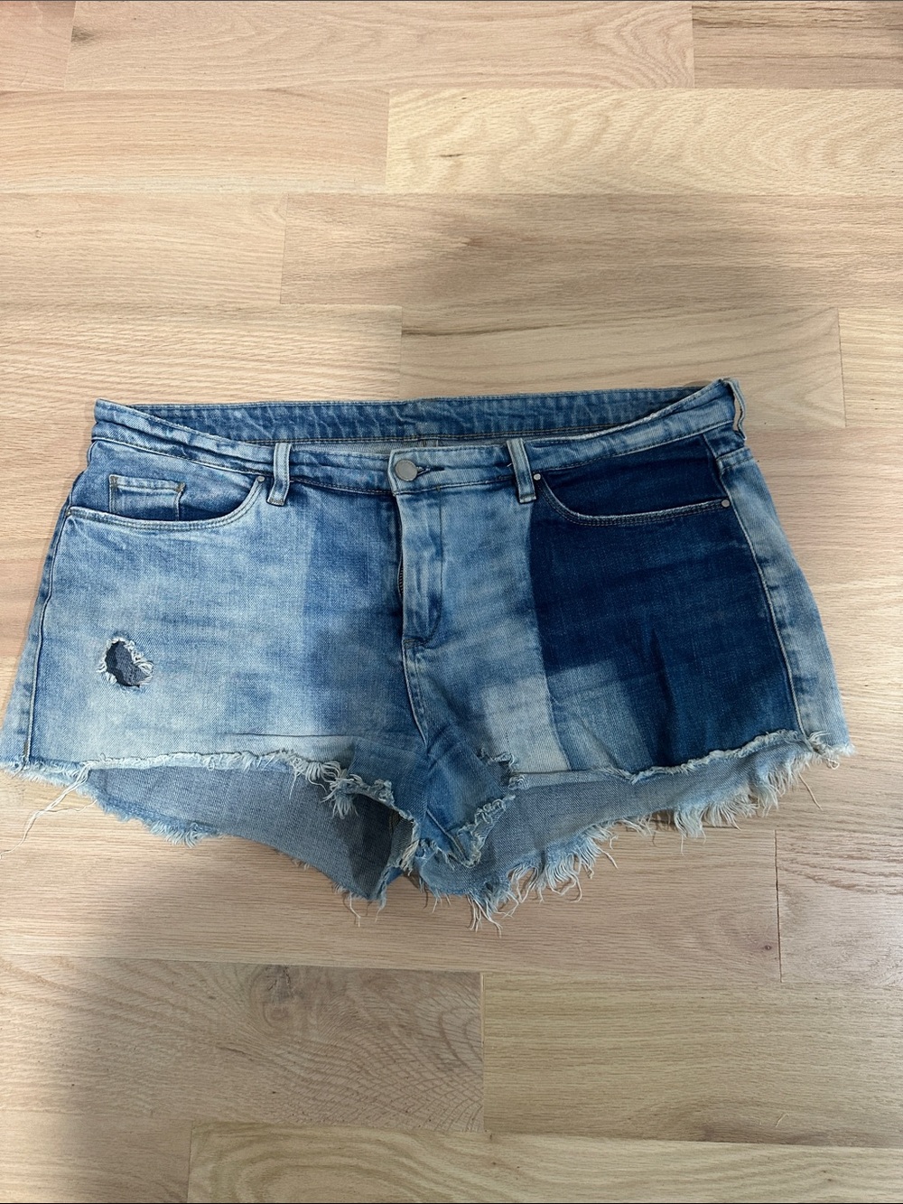 Blank NYC Two-Tone Patchwork Frayed Hem Denim Shorts - Blue